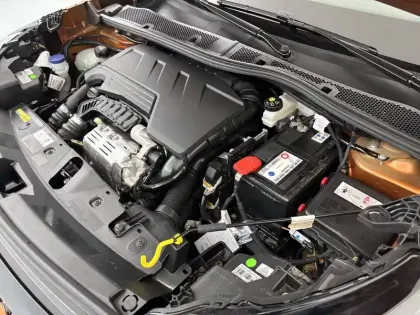 Photo 35 Peugeot 2008  PureTech 155 S&S EAT8