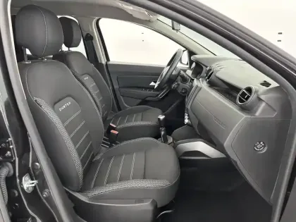 Photo 38 Dacia Duster  Blue dCi 115 4x2