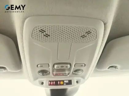 Photo 37 Peugeot 208  PureTech 100 S&S BVM6