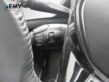 Photo 16 Peugeot 208  PureTech 100 S&S BVM6
