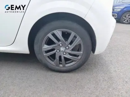 Photo 10 Peugeot 208  PureTech 100 S&S BVM6