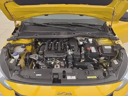Photo 27 Peugeot 208  PureTech 75 S&S BVM5