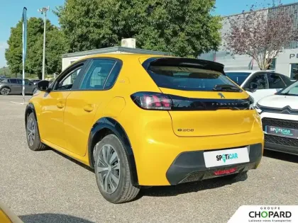 Photo 29 Peugeot 208  Electrique 50 kWh 136ch