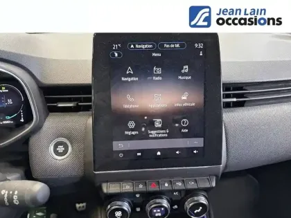 Photo 15 Renault Clio  E-Tech full hybrid 145