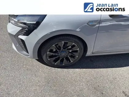 Photo 8 Renault Clio  E-Tech full hybrid 145