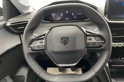 Photo 42 Peugeot 208  100 S&S BVM6