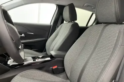Photo 44 Peugeot 208  100 S&S BVM6