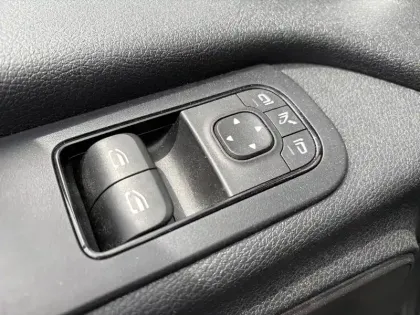 Photo 10 Mercedes Sprinter  FGN 215 CDI 39 3.0T FWD