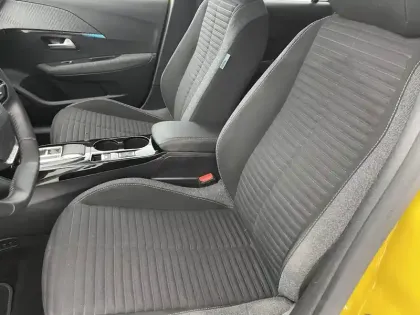 Photo 13 Peugeot 208  Electrique 50 kWh 136ch