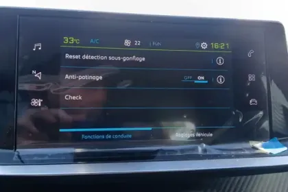 Photo 23 Peugeot 208  Electrique 50 kWh 136ch
