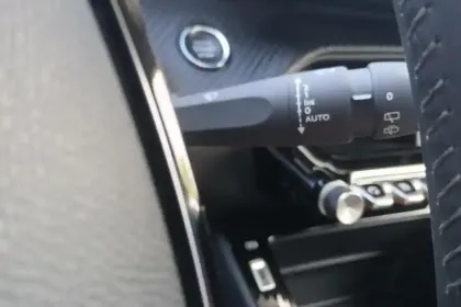 Photo 29 Peugeot 208  Electrique 50 kWh 136ch