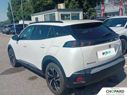 Photo 29 Peugeot 2008  Electrique 136 ch