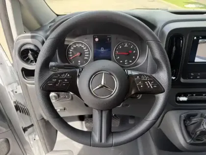 Photo 7 Mercedes Vito  FOURGON 114 CDI LONG BVM6 RWD