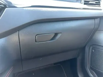 Photo 31 Ford Kuga  2.5 Duratec 180 ch FlexiFuel FHEV E85 Powershift