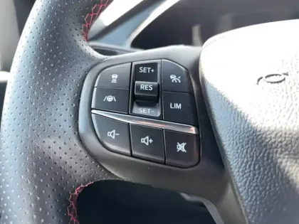 Photo 20 Ford Kuga  2.5 Duratec 180 ch FlexiFuel FHEV E85 Powershift