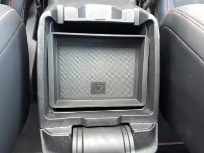 Photo 30 Ford Kuga  2.5 Duratec 180 ch FlexiFuel FHEV E85 Powershift