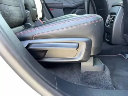 Photo 38 Ford Kuga  2.5 Duratec 180 ch FlexiFuel FHEV E85 Powershift
