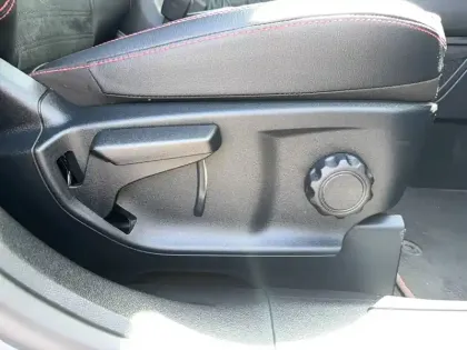 Photo 49 Ford Kuga  2.5 Duratec 180 ch FlexiFuel FHEV E85 Powershift