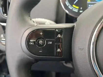 Photo 32 Mini Mini Countryman 125 - 95 ch ALL4 BVA6