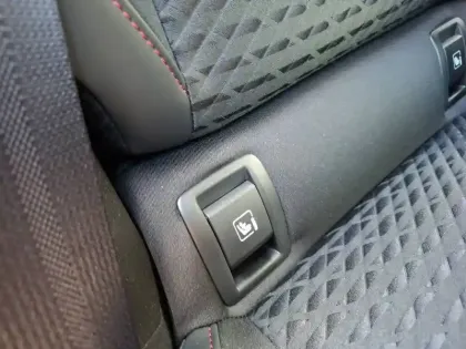 Photo 12 Renault Clio  E-Tech full hybrid 160 ch