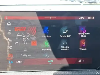 Photo 45 Renault Clio  E-Tech full hybrid 160 ch