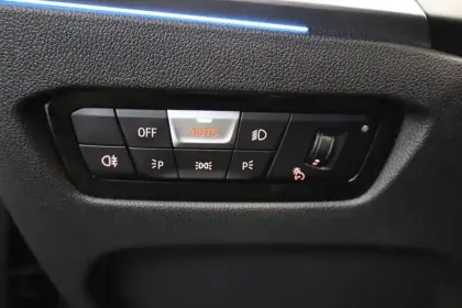 Photo 11 BMW Serie 3 320d 190 ch BVA8