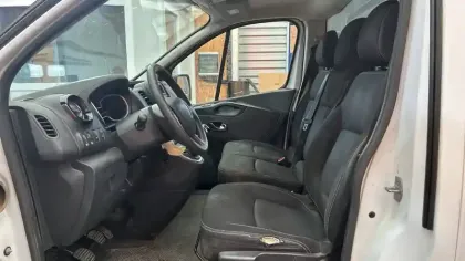 Photo 9 Renault Trafic  FGN L2H1 1300 KG DCI 120