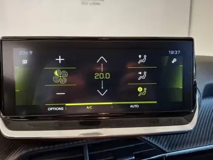 Photo 16 Peugeot 208  PureTech 100 S&S BVM6