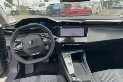 Photo 5 Peugeot 308  Hybrid 145 e-DCS6