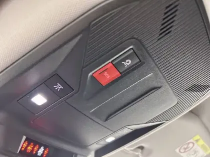 Photo 44 Peugeot 308  SW PHEV 180 e-EAT8