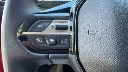Photo 15 Peugeot 308  SW PHEV 180 e-EAT8