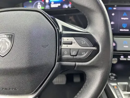 Photo 38 Peugeot 308  SW PHEV 180 e-EAT8