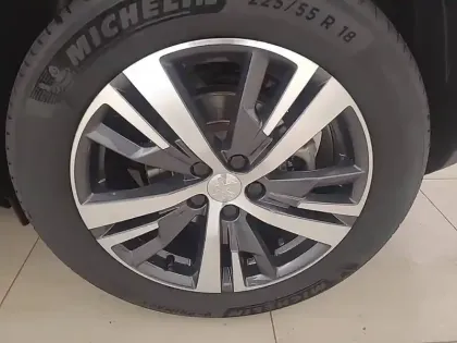Photo 12 Peugeot 3008  PureTech 130ch S&S EAT8