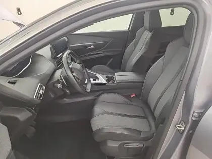 Photo 36 Peugeot 3008  PureTech 130ch S&S EAT8