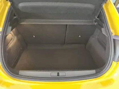 Photo 41 Peugeot 208  PureTech 100 S&S BVM6