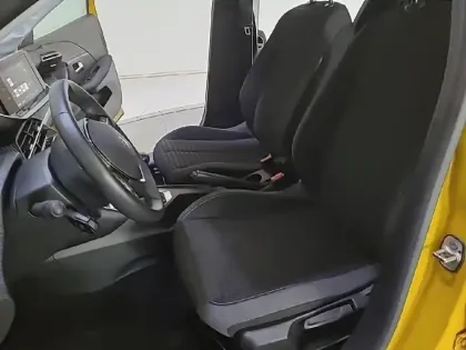 Photo 46 Peugeot 208  PureTech 100 S&S BVM6