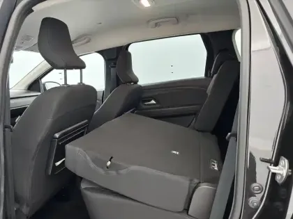 Photo 42 Dacia Jogger  Hybrid 140 7 places GSR2