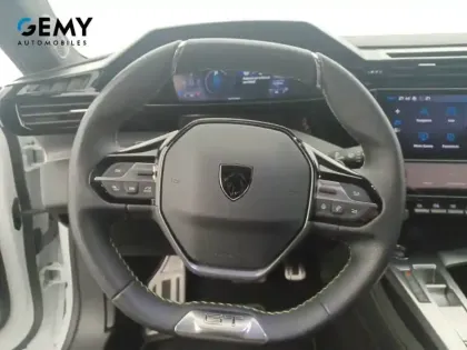 Photo 31 Peugeot 308  PHEV 180 e-EAT8