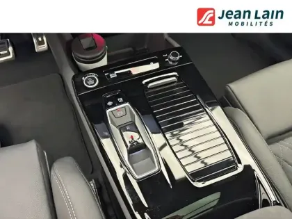 Photo 12 Audi E-tron Q6  Sportback 428 ch 100 kWh quattro