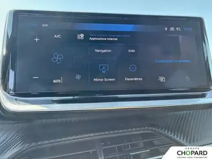Photo 13 Peugeot 2008  Hybrid 145 e-DCS6