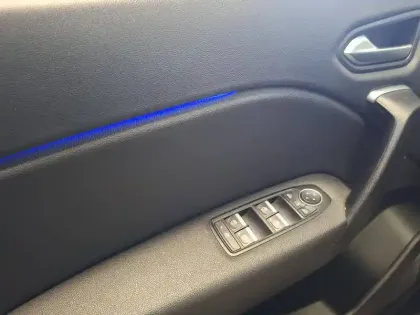 Photo 27 Renault Captur  Blue dCi 115 EDC