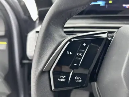 Photo 17 Peugeot 3008  Electrique 210 ch 73 kWh