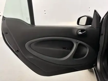 Photo 19 Smart Fortwo  Coupé 82 ch