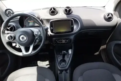 Photo 8 Smart Fortwo  Coupé 82 ch