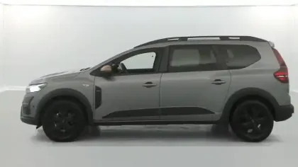 Photo 17 Dacia Jogger  Hybrid 140 7 places GSR2