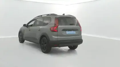 Photo 18 Dacia Jogger  Hybrid 140 7 places GSR2