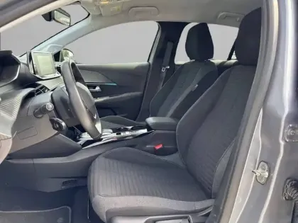 Photo 10 Peugeot 208  Electrique 50 kWh 136ch