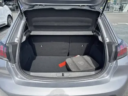 Photo 5 Peugeot 208  Electrique 50 kWh 136ch