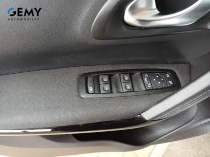 Photo 11 Renault Kadjar  Blue dCi 115 EDC