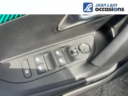 Photo 19 Peugeot 2008  PureTech 130 S&S EAT8